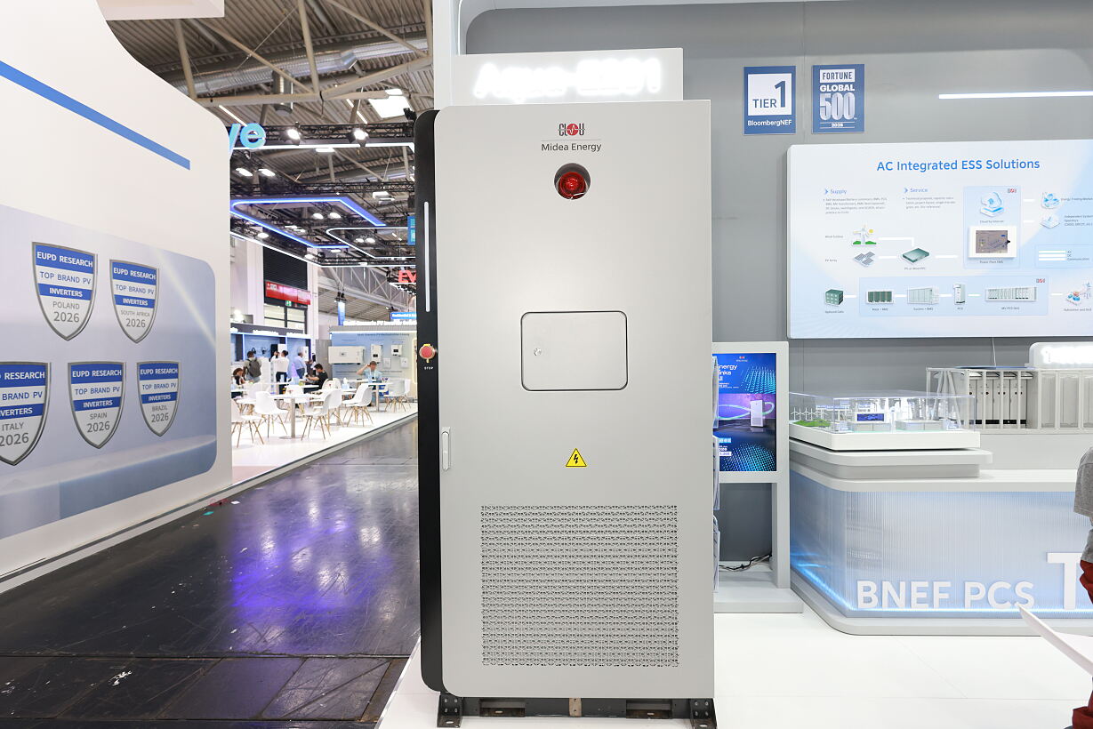 Aqua-E261: C&I Liquid-cooled Energy Storage System