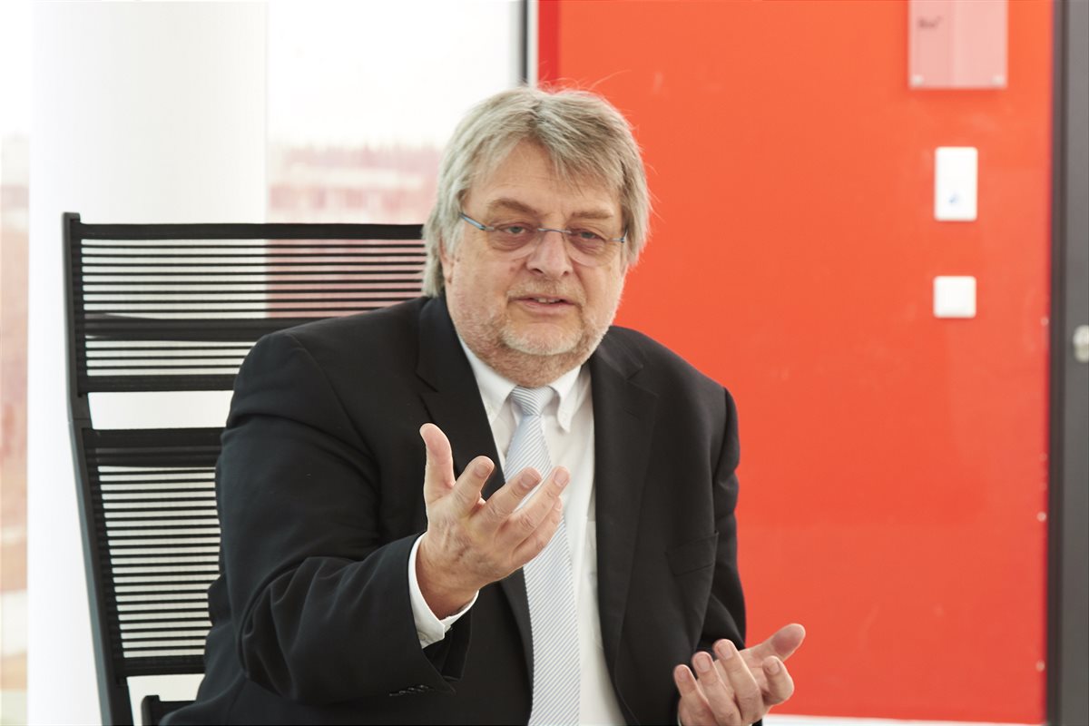 Prof. Dr. Horst Domdey
