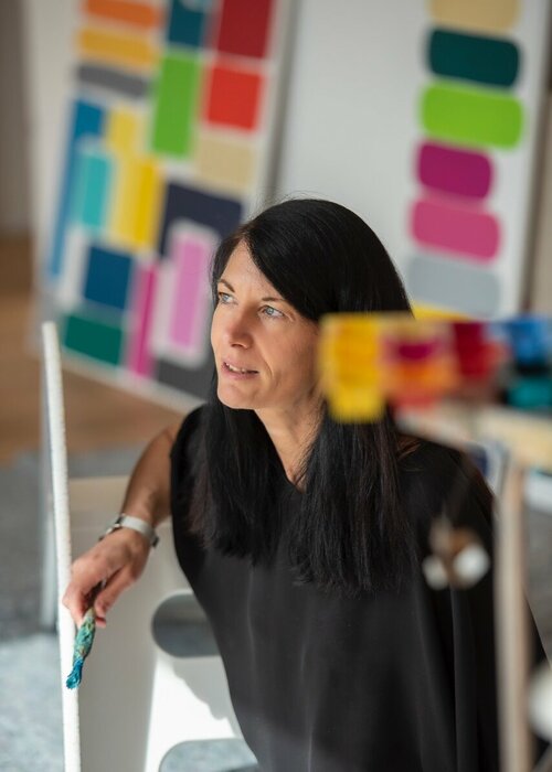 Die deutsche Künstlerin Astrid Stoeppel fordert von Künstlerinnen mehr Selbstbewusstsein bei der Preisgebung